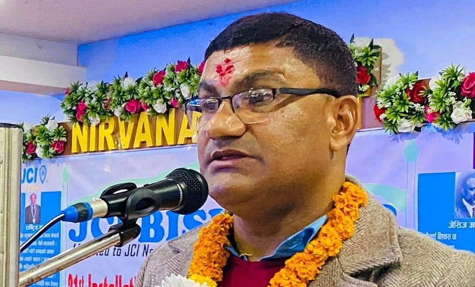 ‘विशेषज्ञ चिकित्सक काठमाडौँ र भरतपुरबाहेक अन्यत्र जान मान्दैनन्’